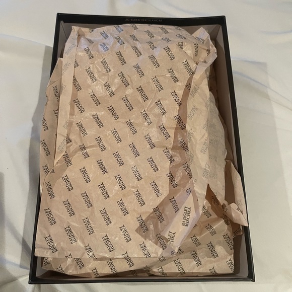 BADGLEY MISCHKA DAVIDA II GOLD SATIN SHOES SZ 71/2 - Picture 6 of 8